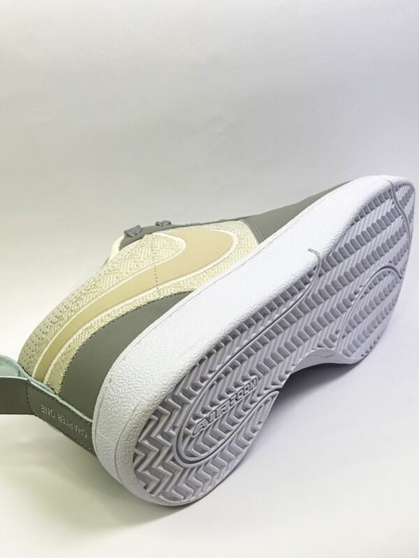 NIKE X - Image 2