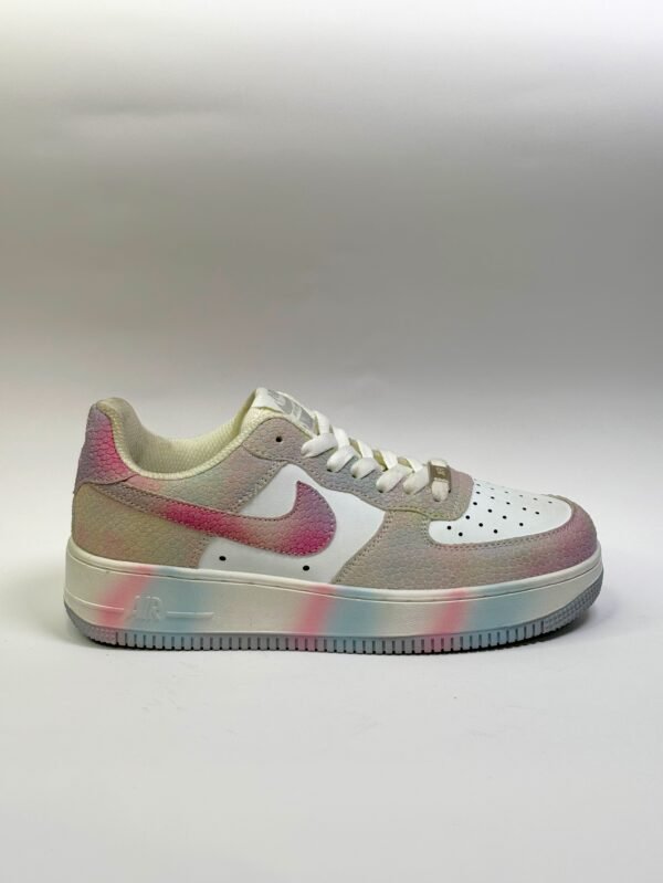 Nike Rose