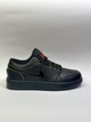Nike Black Seen