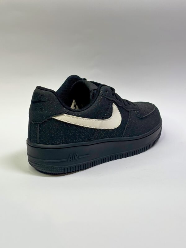 Nike Blow - Image 2