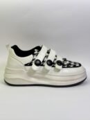 White dot