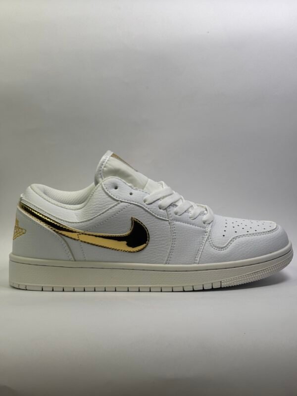 AIR JORDAN