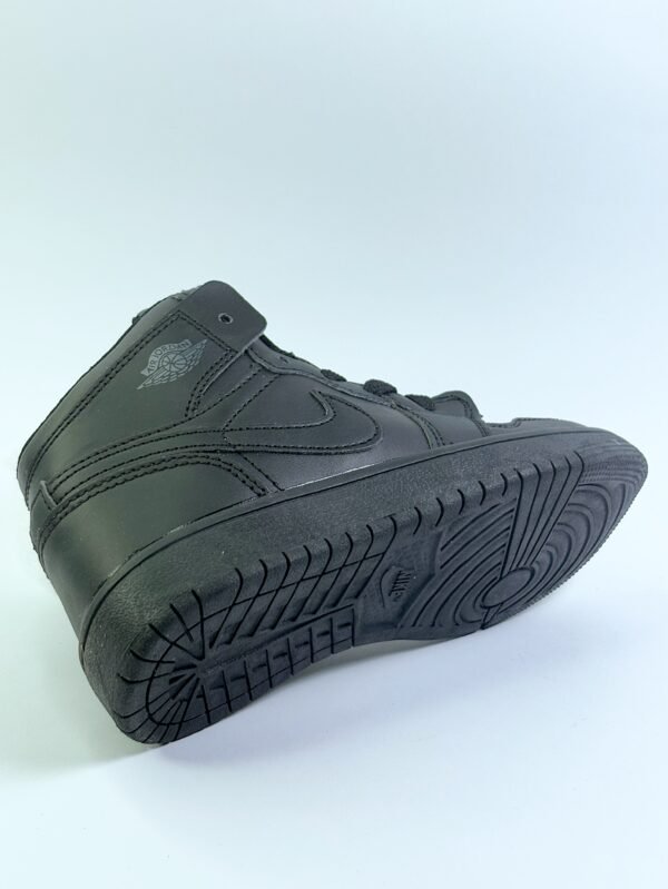 JORDAN HIGH - Image 5