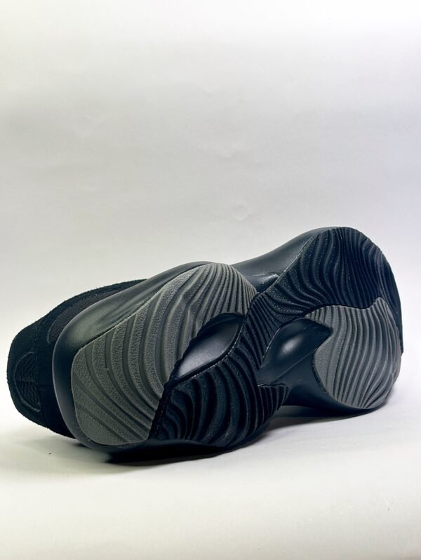 NEW BALANCE - Image 2