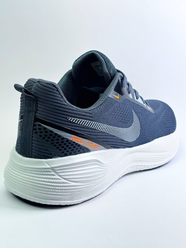 NIKE ZOOM - Image 2