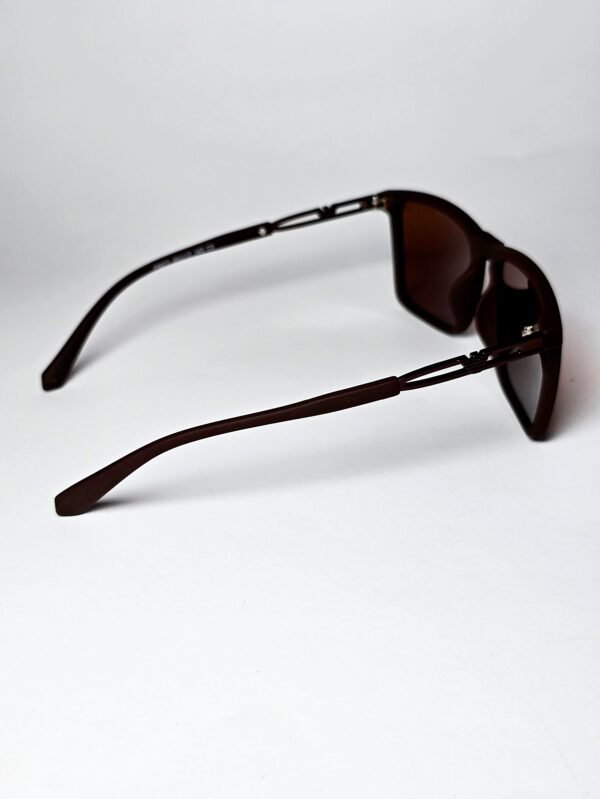 Armani Emporio - Image 2