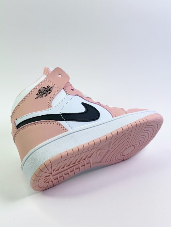 JORDAN HIGH - Image 3