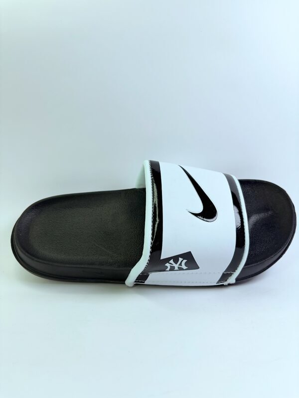 NIKE NY - Image 2