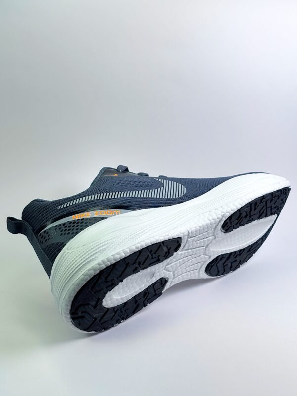 NIKE ZOOM - Image 3