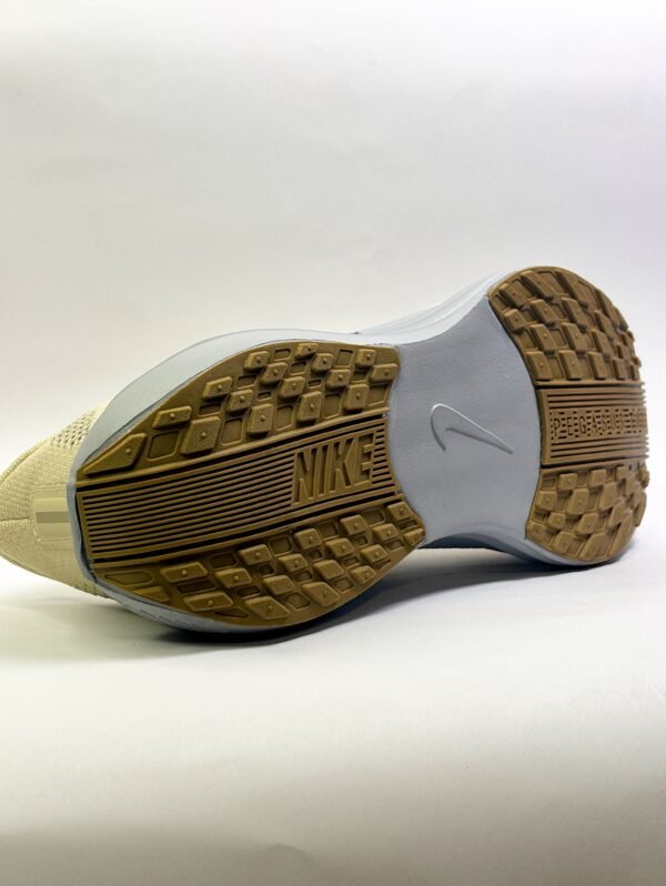 NIKE ZOOM - Image 3