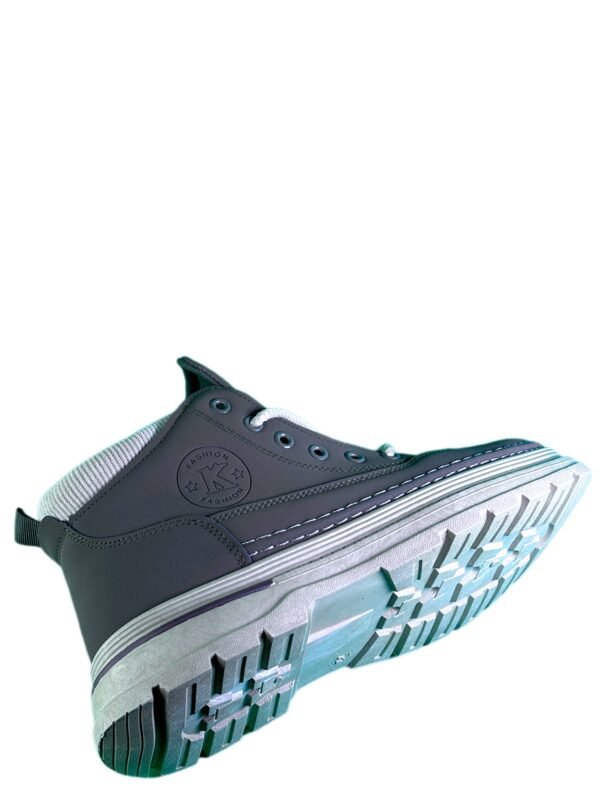 BOOTS - Image 3